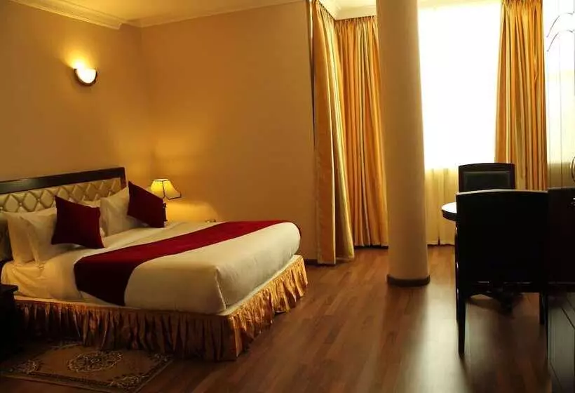 Oasis Hotel Apartment