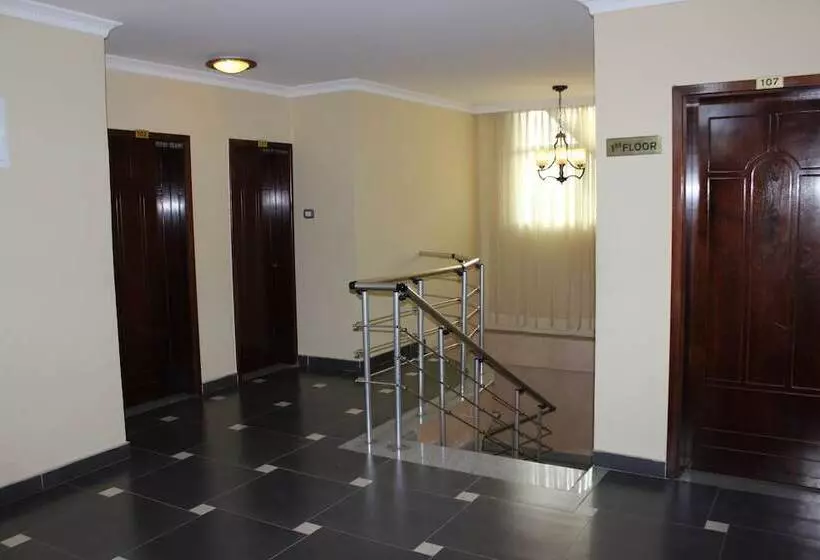 Oasis Hotel Apartment
