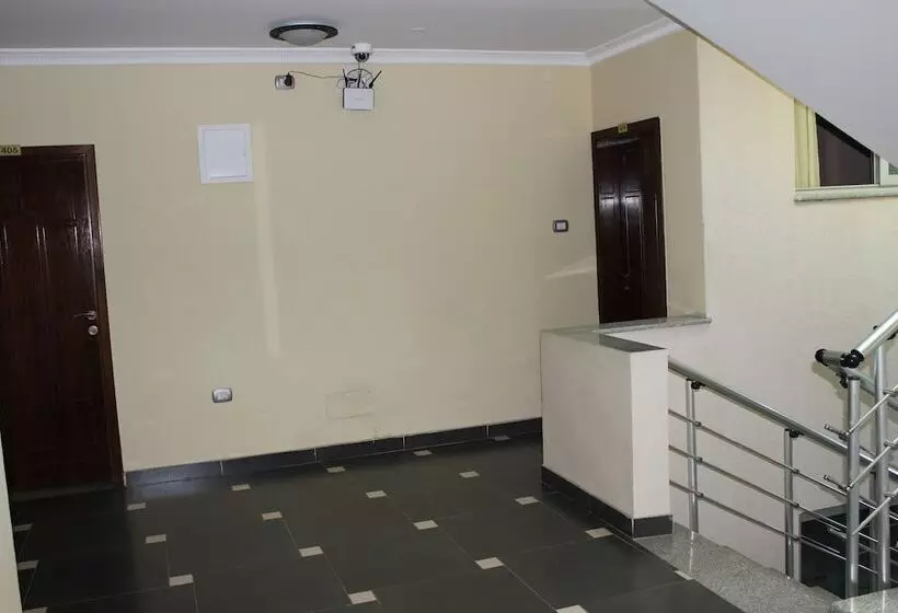 Oasis Hotel Apartment