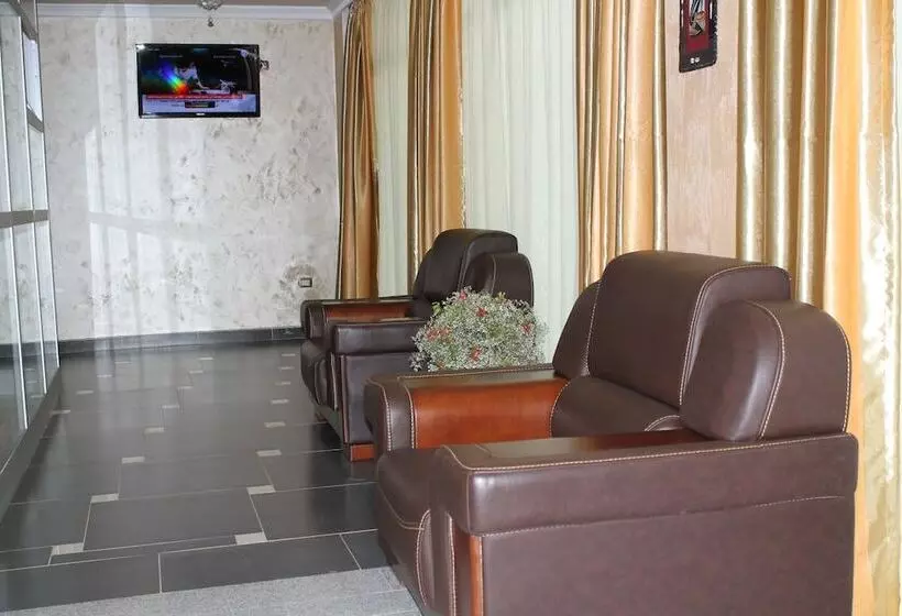 Oasis Hotel Apartment