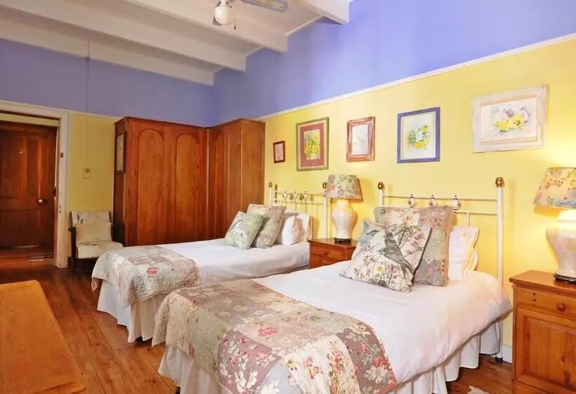 펜션 Aan De Doorns Guesthouse