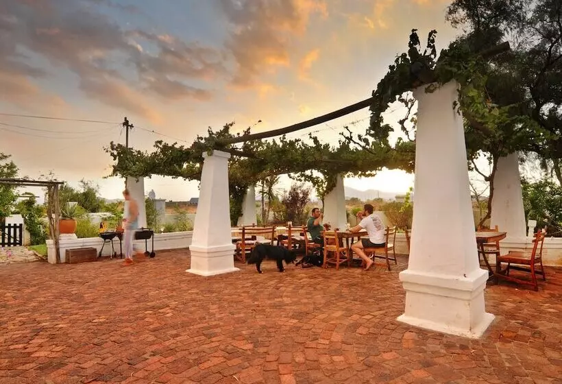 펜션 Aan De Doorns Guesthouse