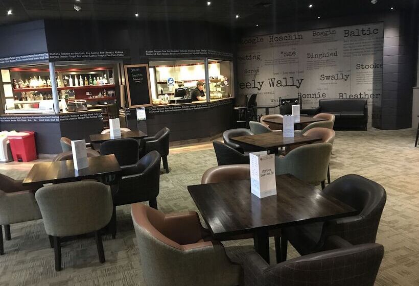 پانسیون Agnes Blackadder Hall Campus Accommodation