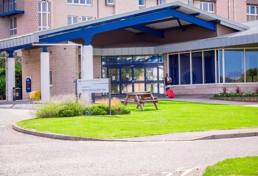 پانسیون Agnes Blackadder Hall Campus Accommodation