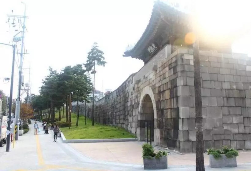 Pensão Plan A Hostel