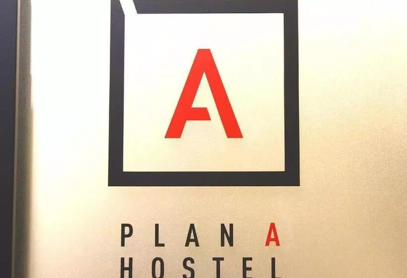 Pensão Plan A Hostel