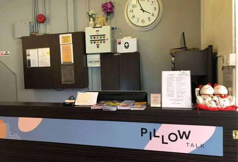 Pillow Talk Hostel