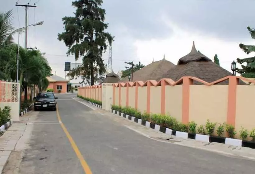 Randolph Hotel & Resort
