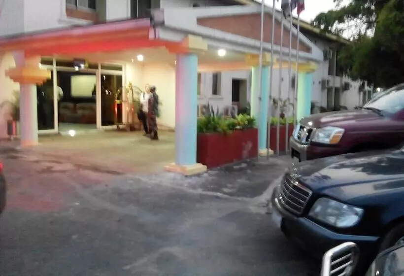 Randolph Hotel & Resort