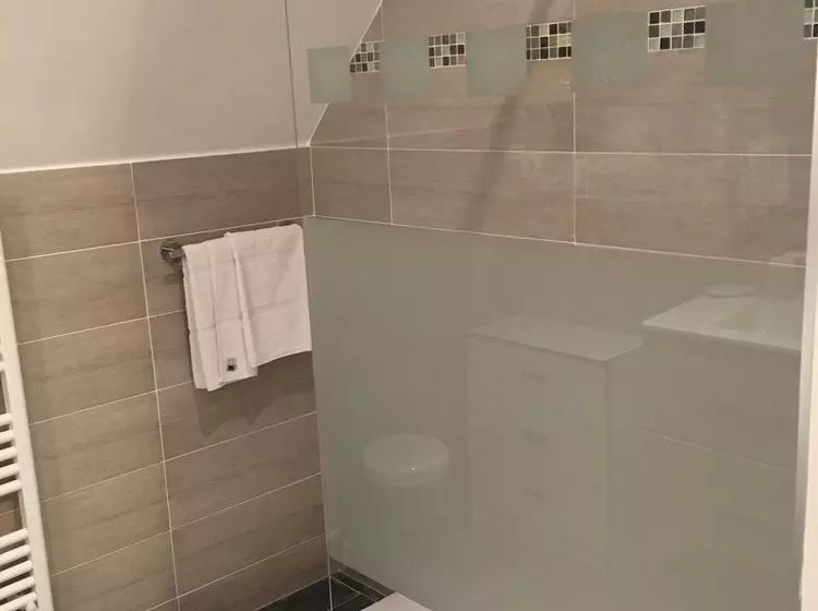 تختخواب و صبحانه La Maison De Bayeux