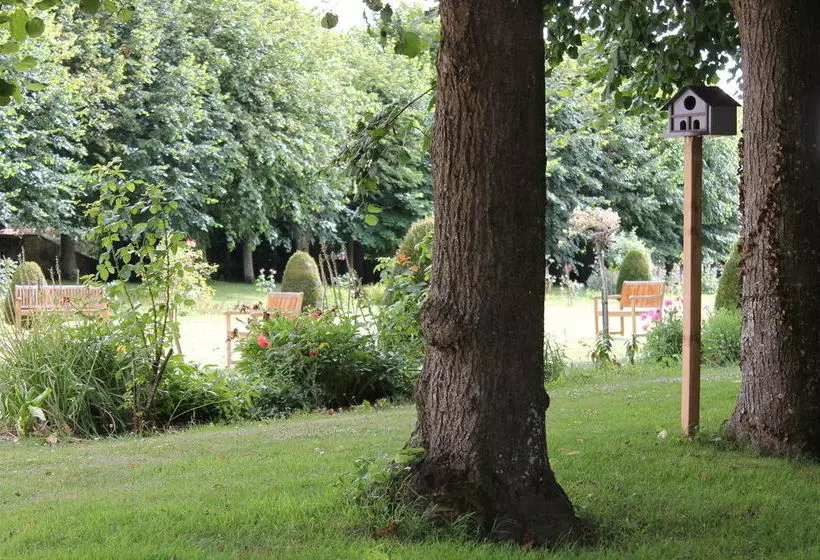 تختخواب و صبحانه La Maison De Bayeux