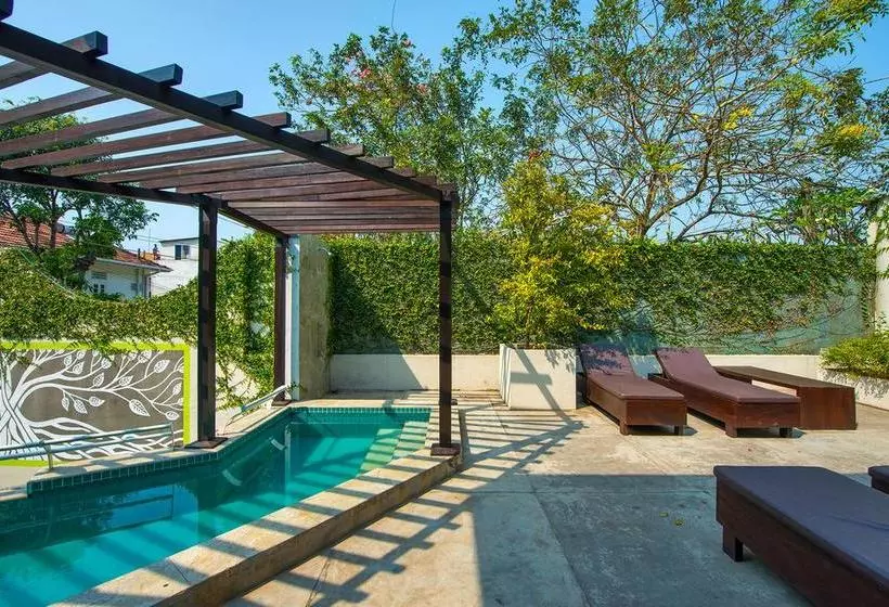 호텔 Colombo House By Ceilao Villas