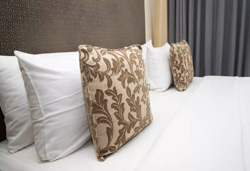 호텔 Colombo House By Ceilao Villas