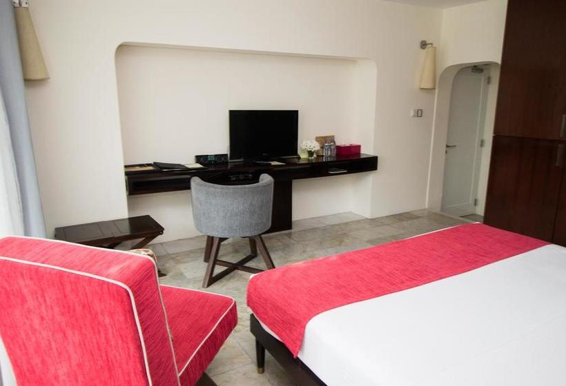 Отель Colombo House By Ceilao Villas