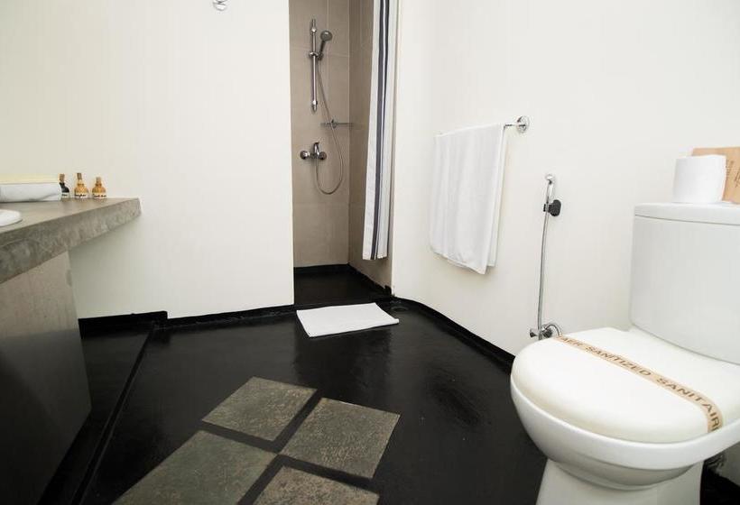 Отель Colombo House By Ceilao Villas