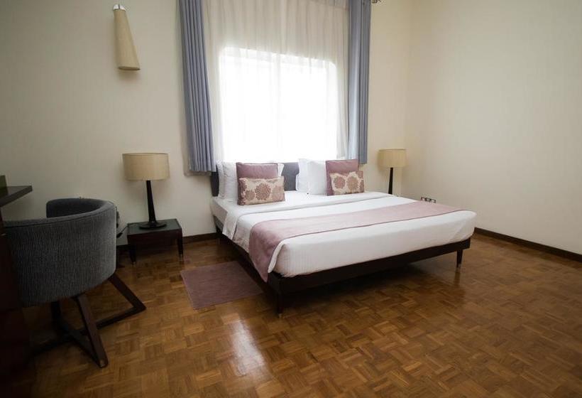 Отель Colombo House By Ceilao Villas