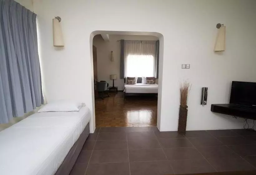 호텔 Colombo House By Ceilao Villas