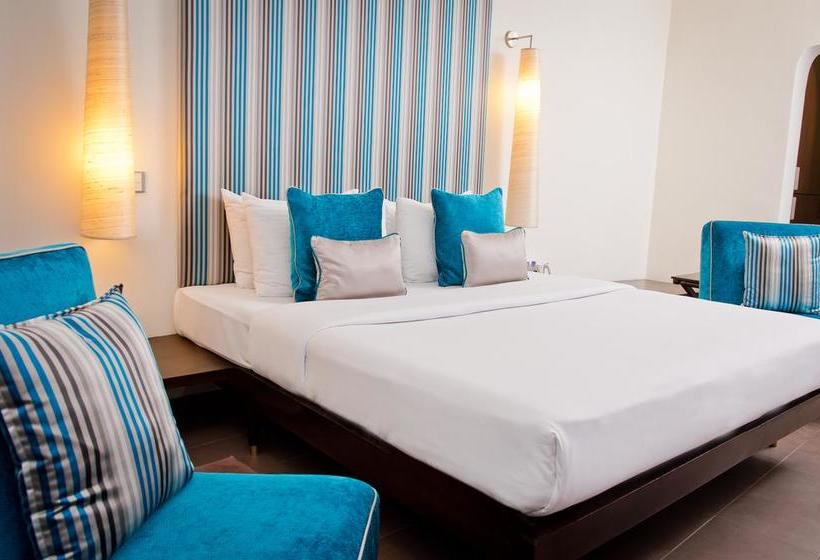 Отель Colombo House By Ceilao Villas