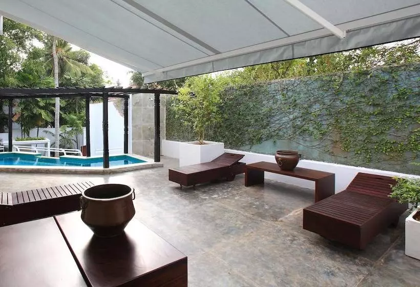 호텔 Colombo House By Ceilao Villas