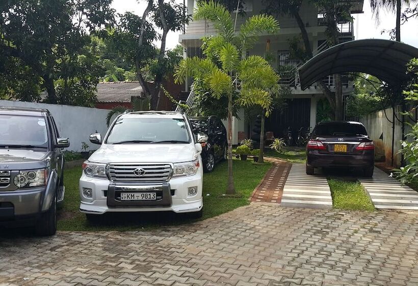 فندق City Resort