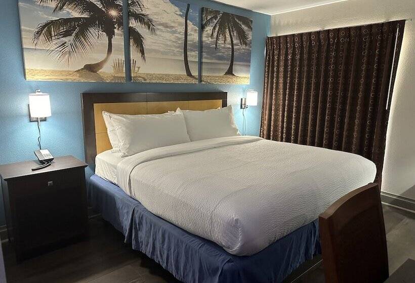 فندق Days Inn & Suites By Wyndham Tampa   Ybor City