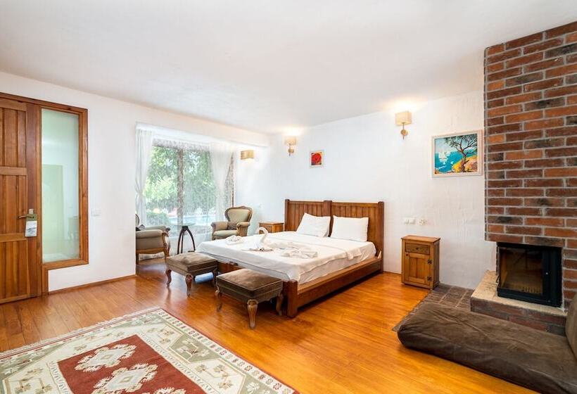 Отель Ephesus Lodge