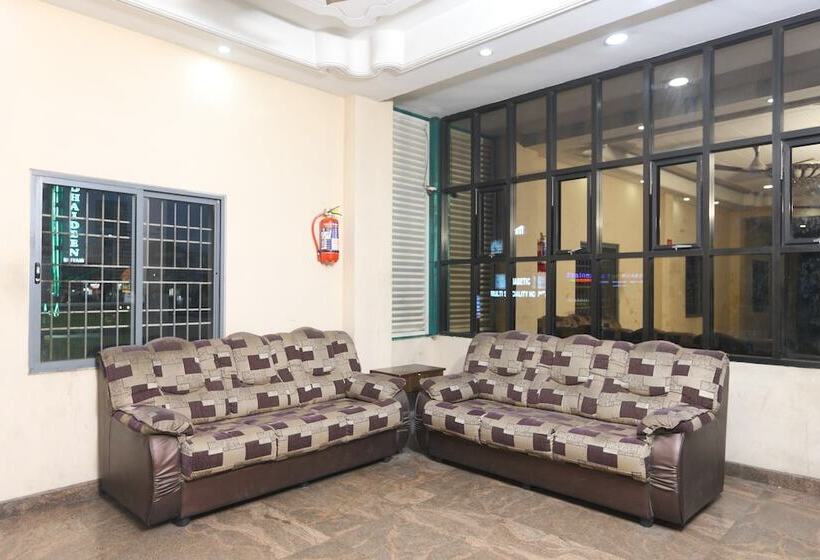 בית מלון כפרי Flagship Raaj Residency