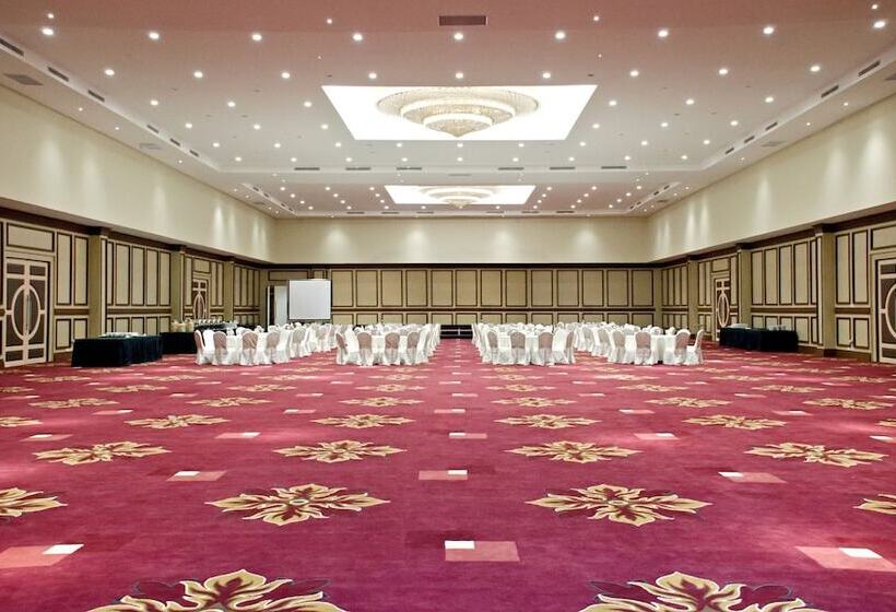 酒店 Ijen Suites Resort & Convention