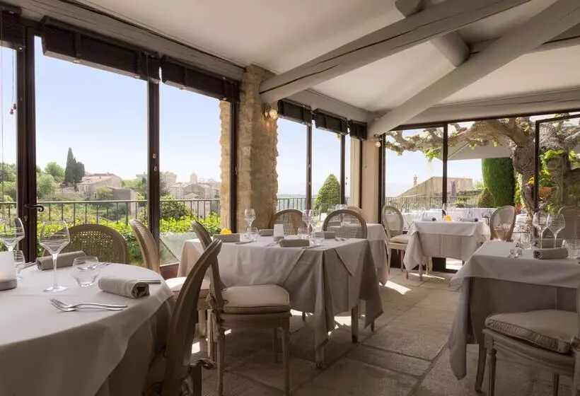 호텔 Mas Des Romarins, The Originals Relais