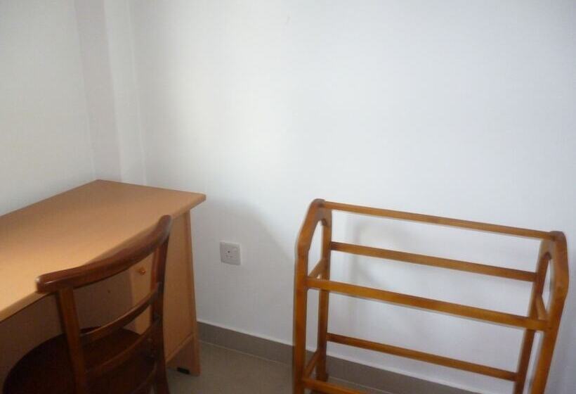 Hotel Sea View Paradise Inn