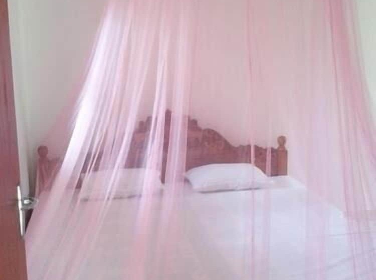 Hotel Sea View Paradise Inn