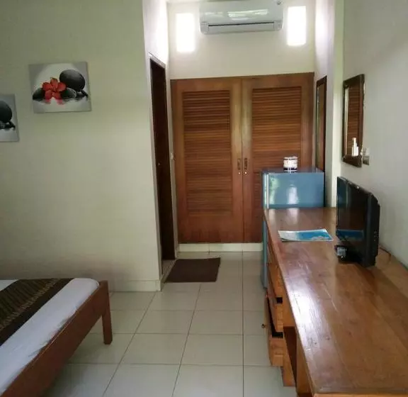 هتل Secret Garden Inn