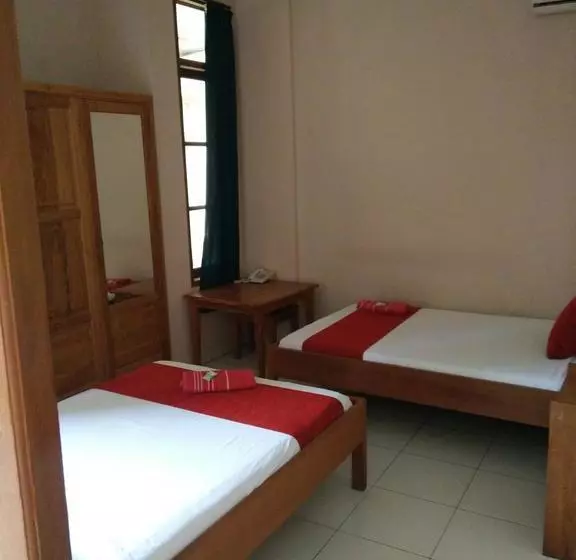 هتل Secret Garden Inn