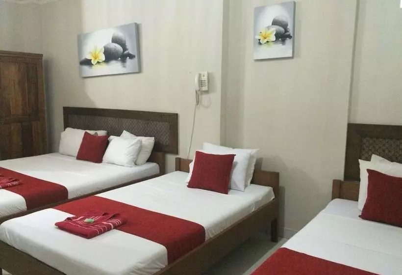 هتل Secret Garden Inn