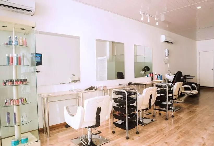 호텔 Whitehouse Residencies