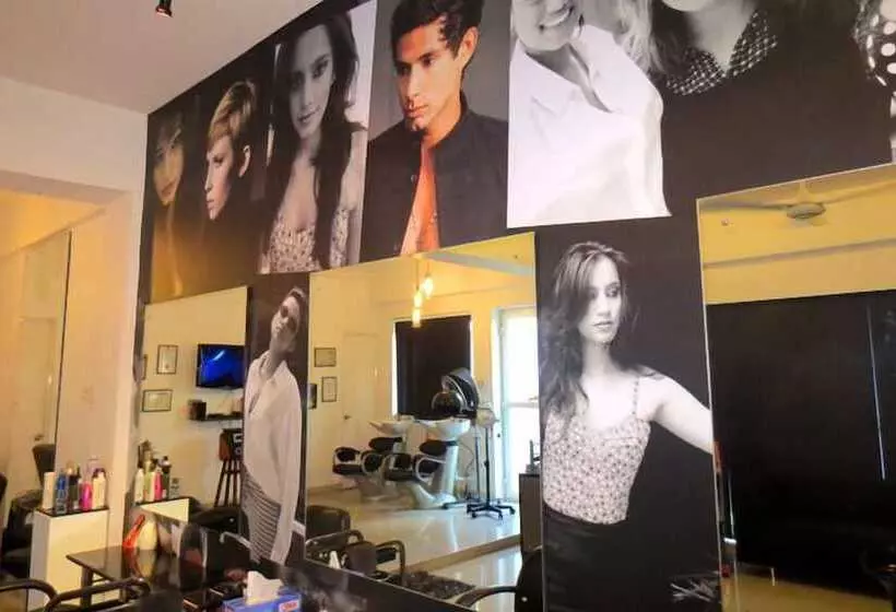 호텔 Whitehouse Residencies