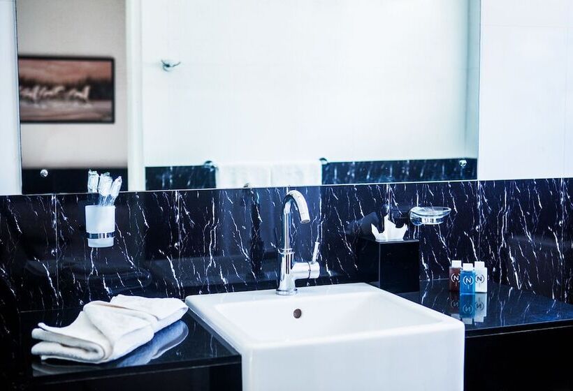 فندق Whitehouse Residencies