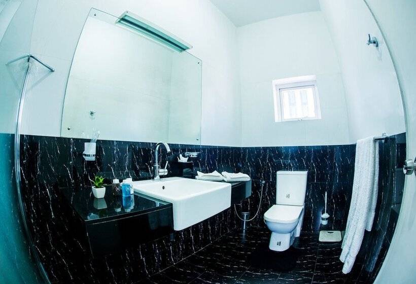 فندق Whitehouse Residencies