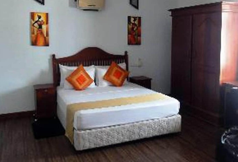 فندق Whitehouse Residencies