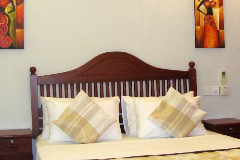 فندق Whitehouse Residencies