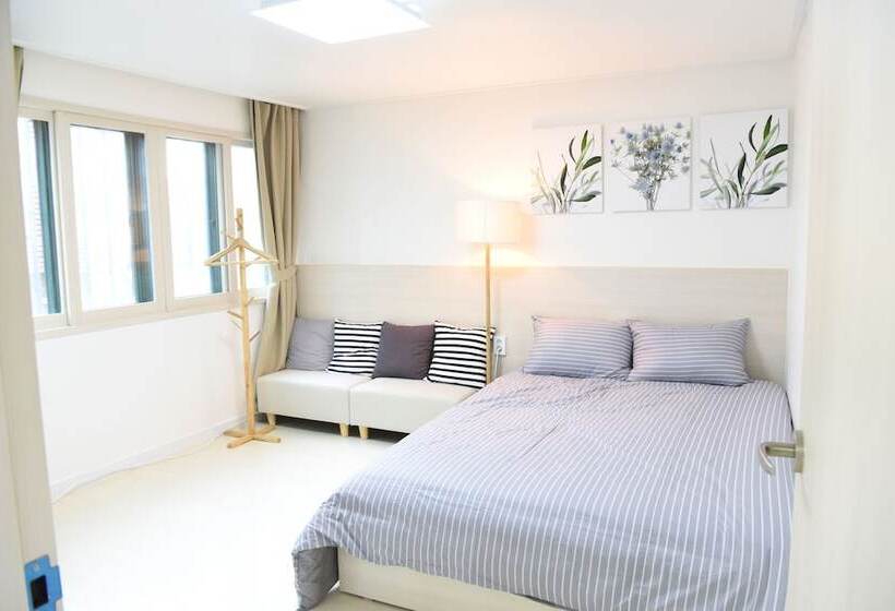 Jw Stay In Hongdae Hostel