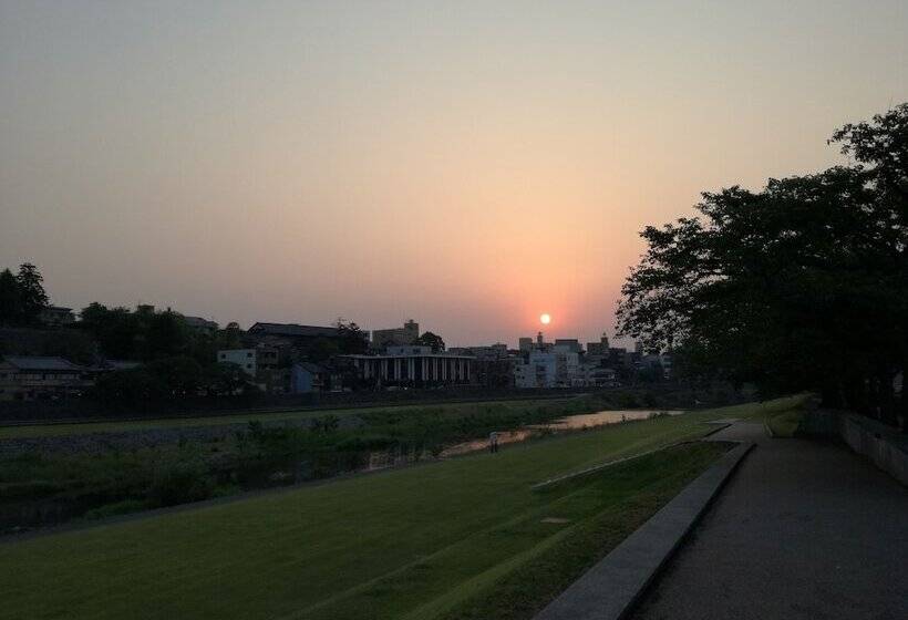 K S House Kanazawa  Travelers Hostel