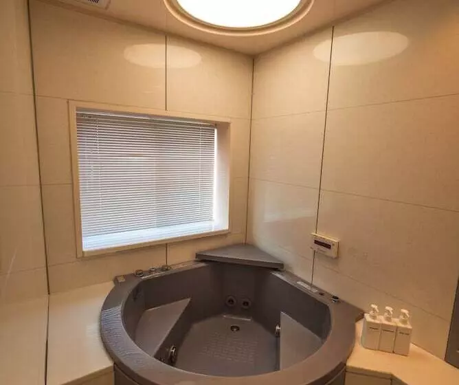 K S House Kanazawa Travelers Hostel