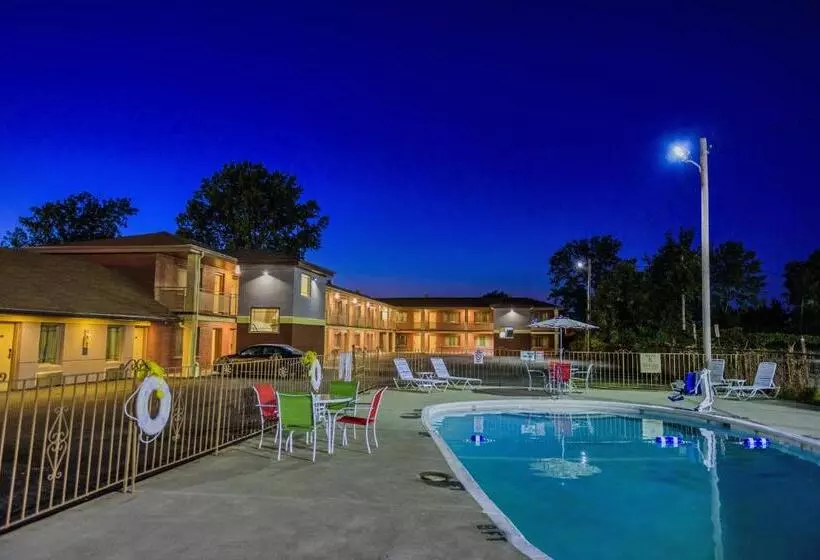 Motelli Aarya Hotel By Niagara Fashion Outlets