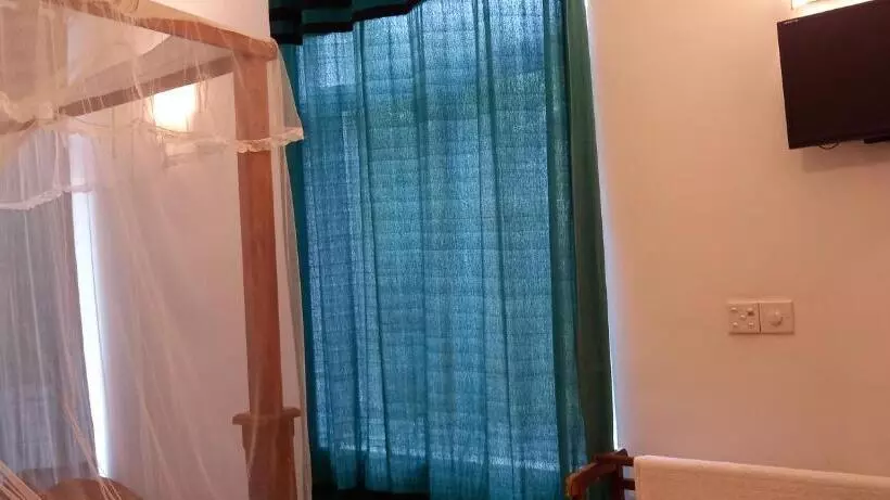 پانسیون Nooit Gedacht Holiday Resort Unawatuna