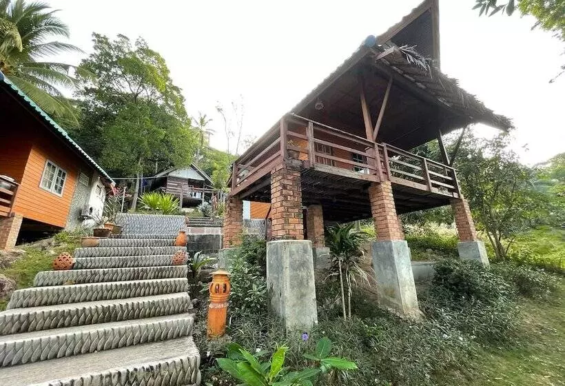 פנסיון P.d. Beach Resort