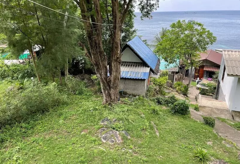 פנסיון P.d. Beach Resort