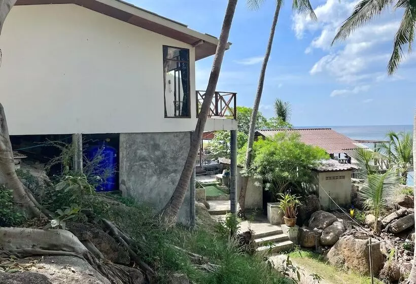 פנסיון P.d. Beach Resort