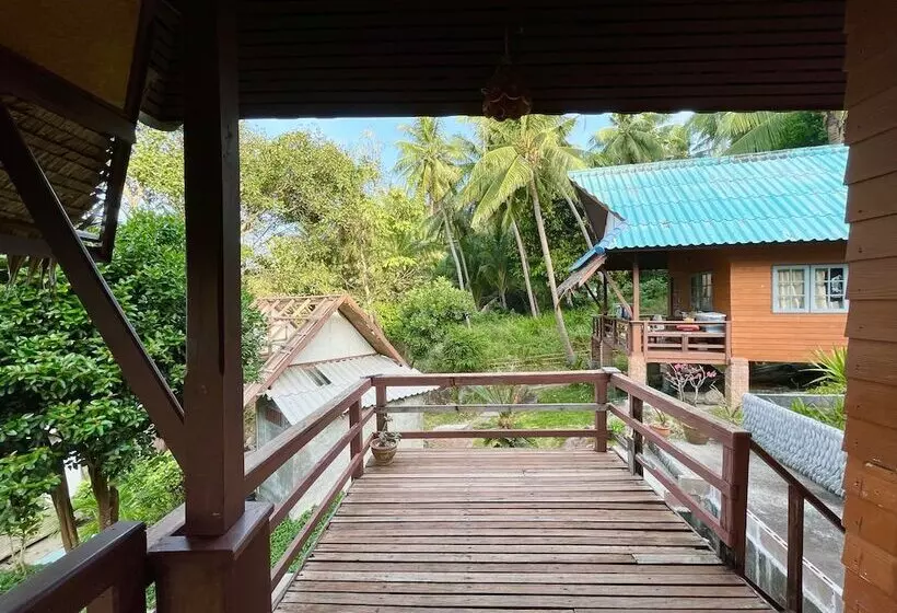 פנסיון P.d. Beach Resort