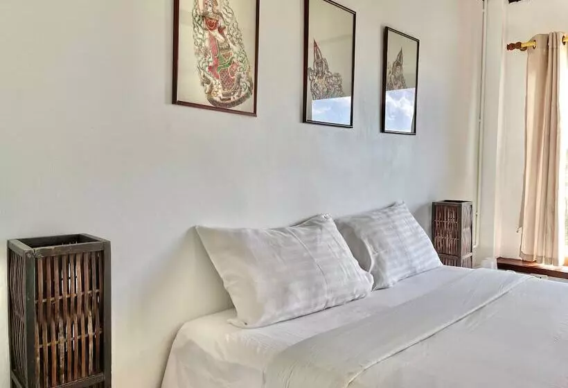 פנסיון P.d. Beach Resort